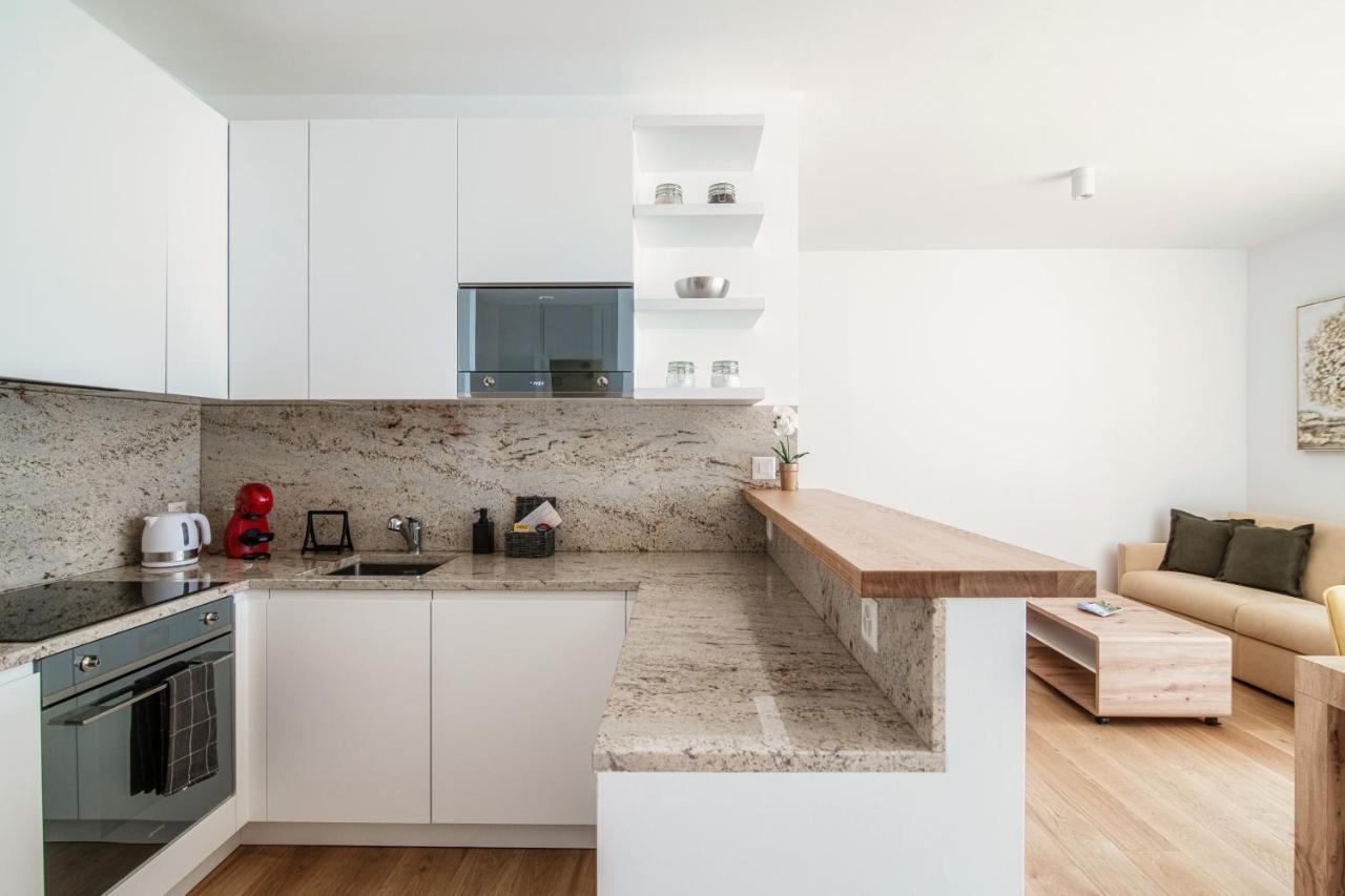 Palace Apartment By Quokka 360 - 2 Minutes From Lugano Lido 外观 照片